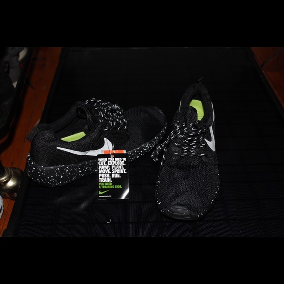 Nike Running shoes - Picture 2 of 4